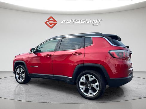 Used 2018 Jeep Compass Limited AWD/4WD image 4