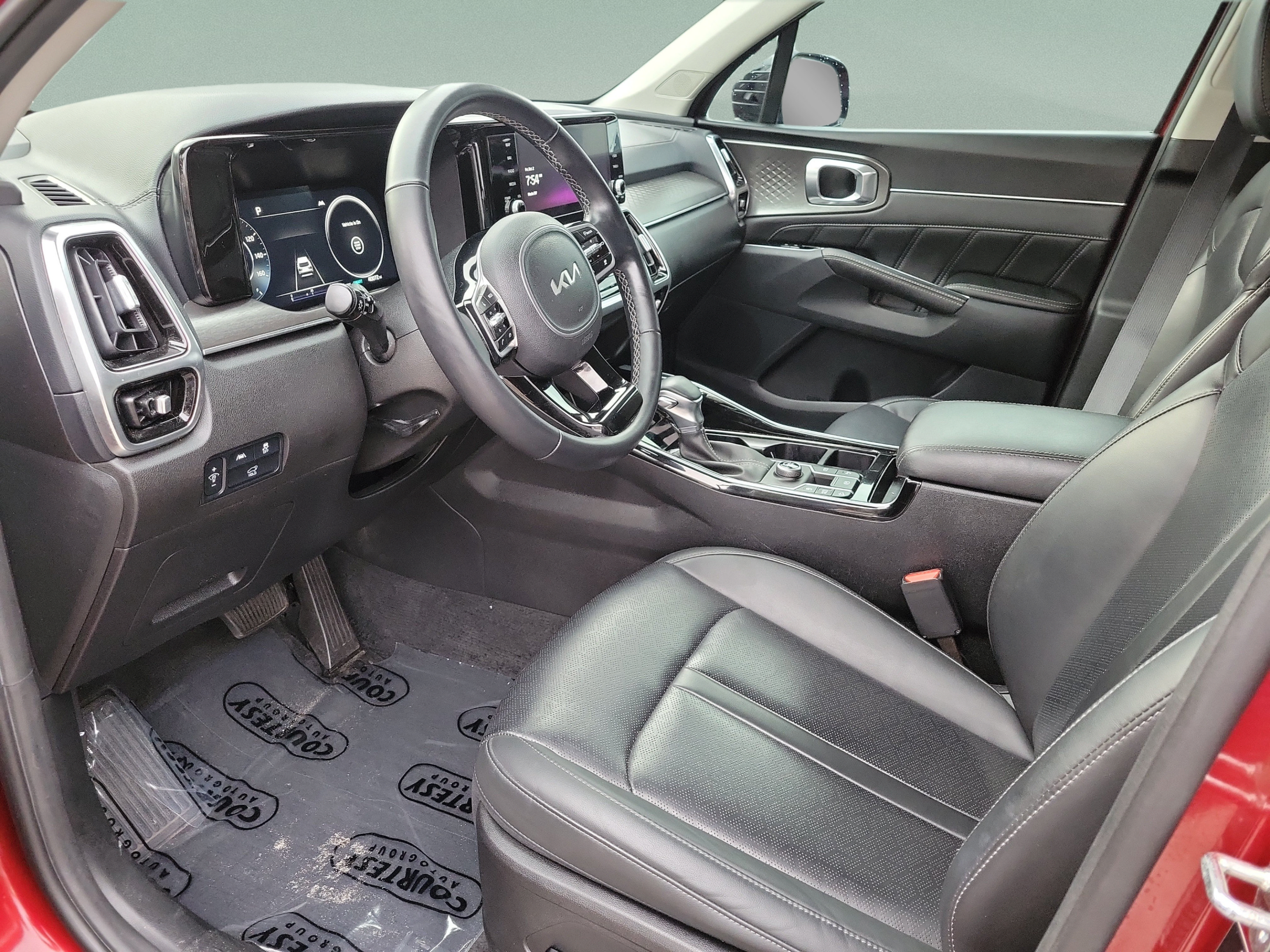 Certified 2023 Kia Sorento SX FWD image 18