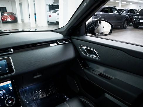 Used 2023 Land Rover Range Rover Velar HST image 11