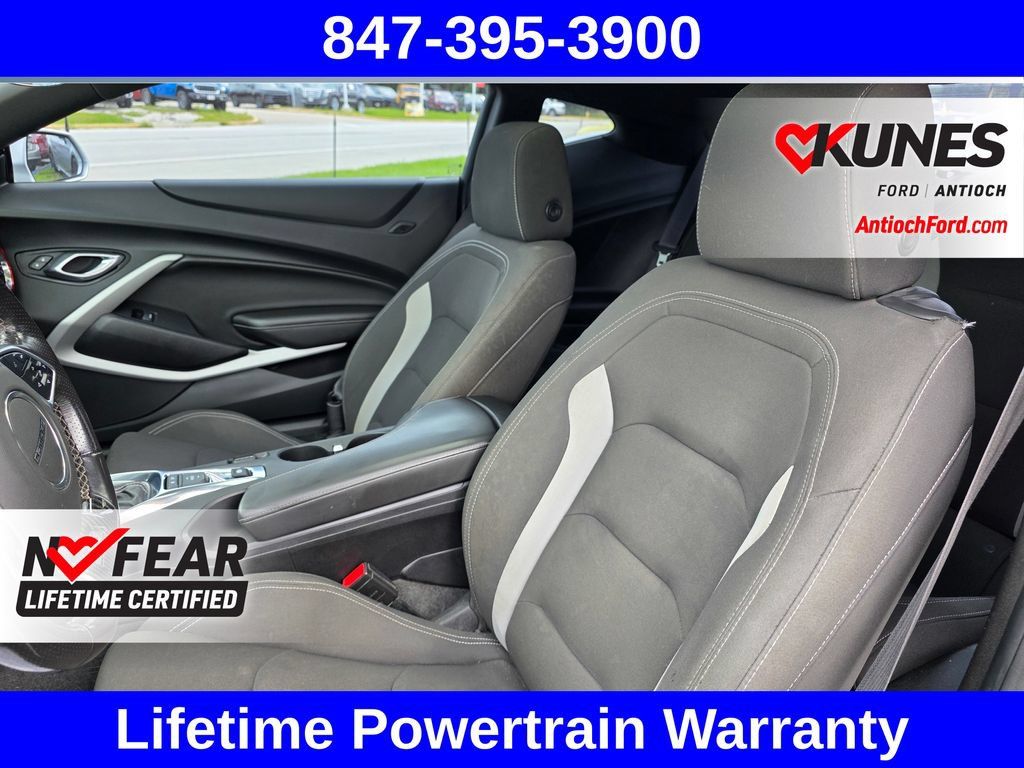 Used 2018 Chevrolet Camaro SS RWD image 25
