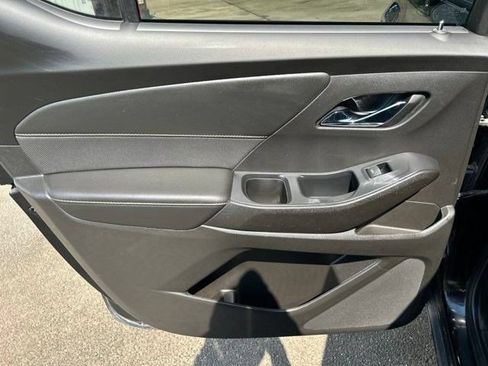 Used 2021 Chevrolet Traverse Premier w/ Redline Edition AWD/4WD image 42