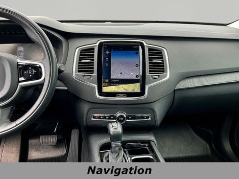 Used 2020 Volvo XC90 T5 Momentum FWD image 9