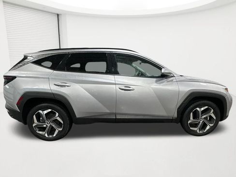 Certified 2023 Hyundai Tucson Limited AWD/4WD image 4