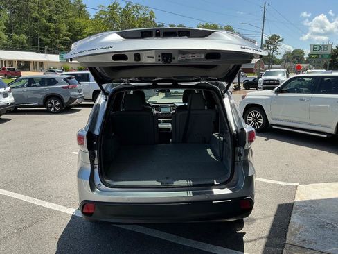 Used 2014 Toyota Highlander Limited FWD image 4
