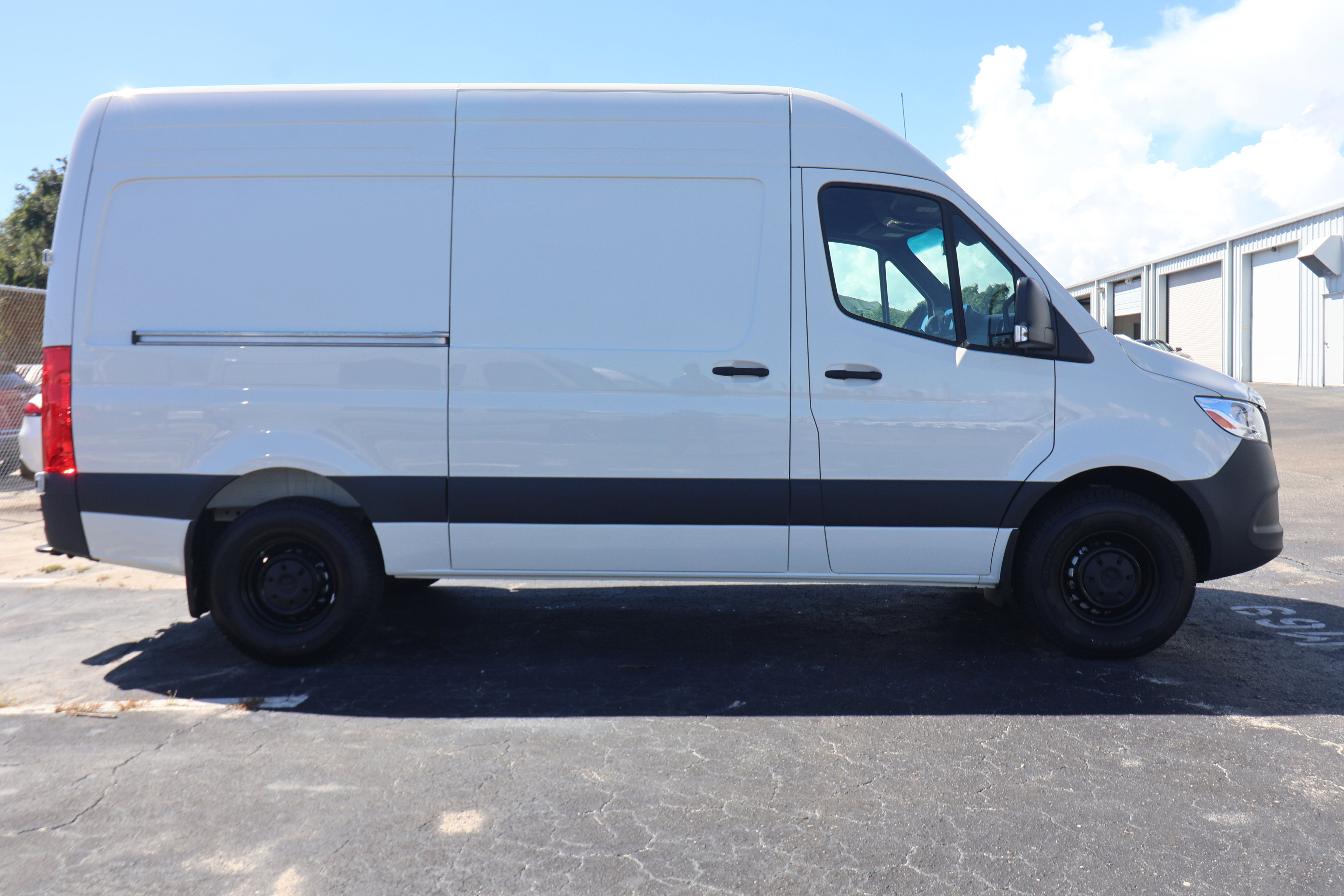 New 2025 Mercedes-Benz Sprinter 2500 image 3