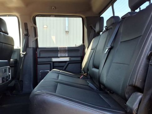 Used 2019 Ford F250 Lariat w/ Chrome Package image 12