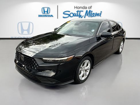 Certified 2023 Honda Accord LX image 3