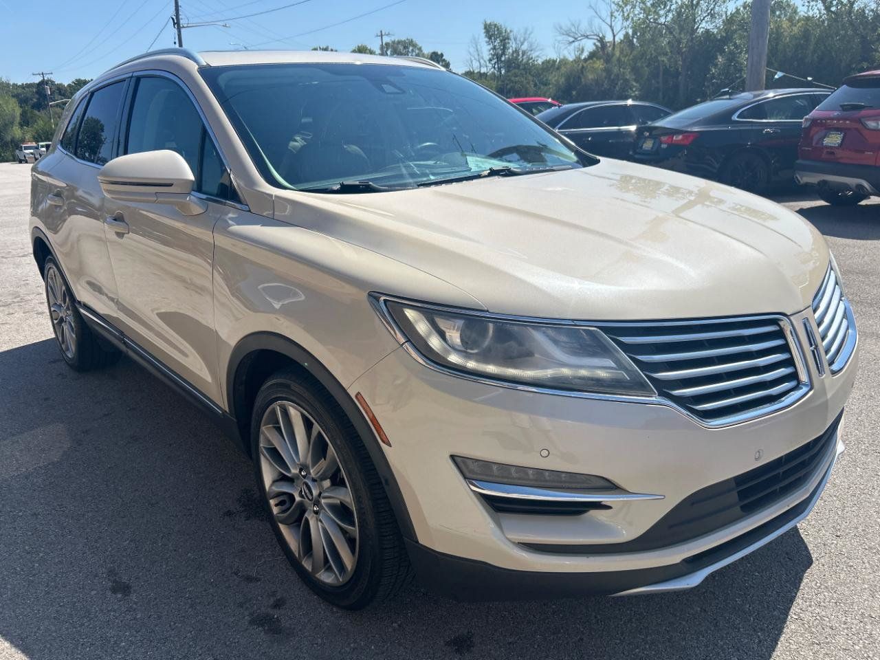 Used 2018 Lincoln MKC Reserve FWD image 3