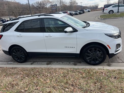 Used 2024 Chevrolet Equinox RS image 4
