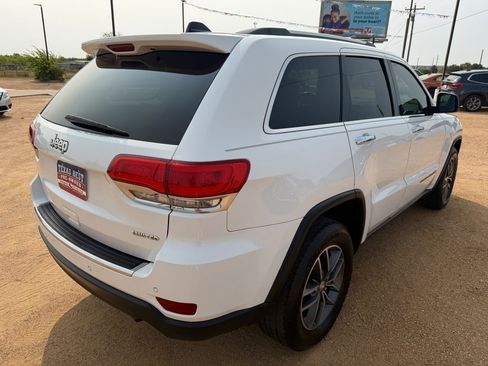 Used 2018 Jeep Grand Cherokee Limited RWD image 4