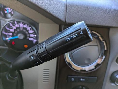 Used 2015 Ford F250 Lariat w/ Chrome Package image 12