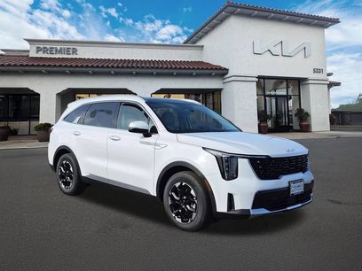 New 2026 Kia Sorento S w/ S Panoramic Sunroof Package