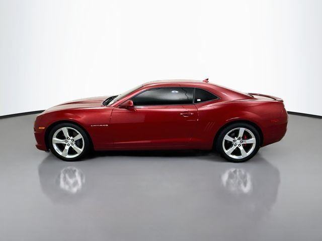 Used 2013 Chevrolet Camaro SS w/ RS Package RWD image 4