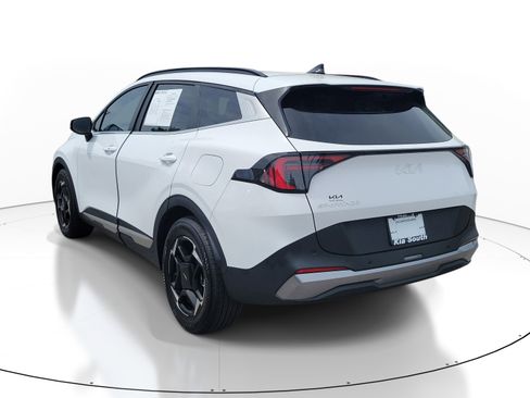 Used 2026 Kia Sportage EX w/ EX Panorama Roof Package image 4