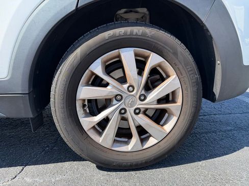 Used 2019 Hyundai Tucson SE image 10