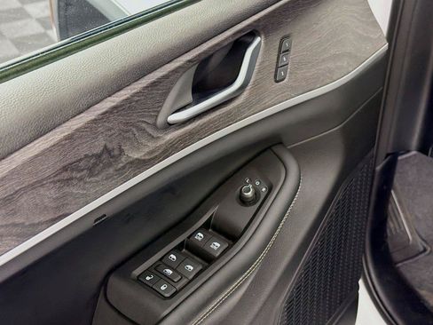Used 2023 Jeep Grand Cherokee Limited AWD/4WD image 24