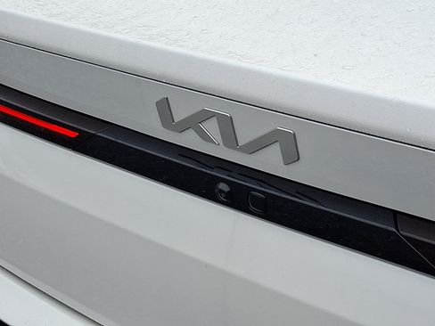 New 2025 Kia K4 EX FWD image 17