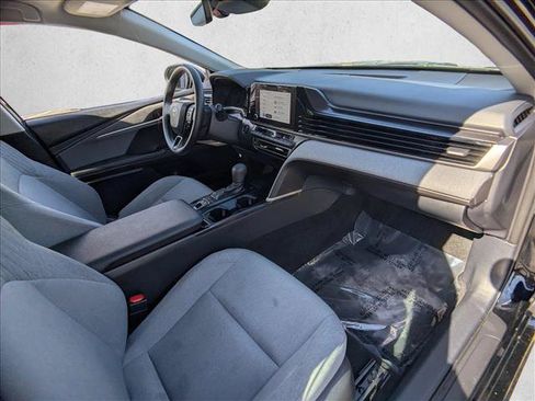 Used 2025 Toyota Camry LE w/ Convenience Package FWD image 20