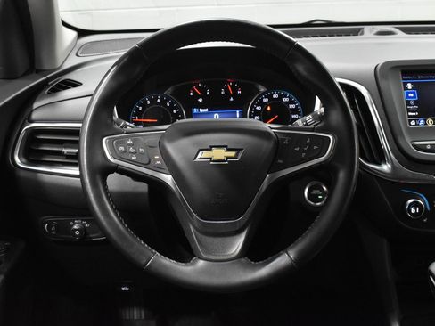 Used 2022 Chevrolet Equinox LT w/ Driver Convenience Package FWD image 6