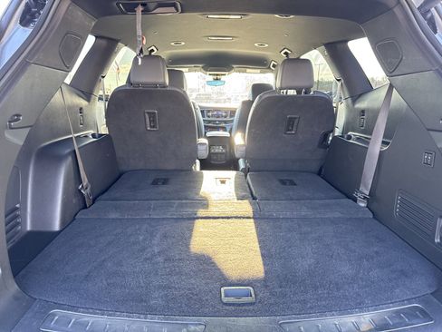 Used 2022 Buick Enclave Premium image 16