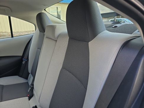 Used 2023 Toyota Corolla LE image 33