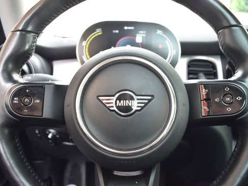 Used 2024 MINI Cooper SE FWD image 32