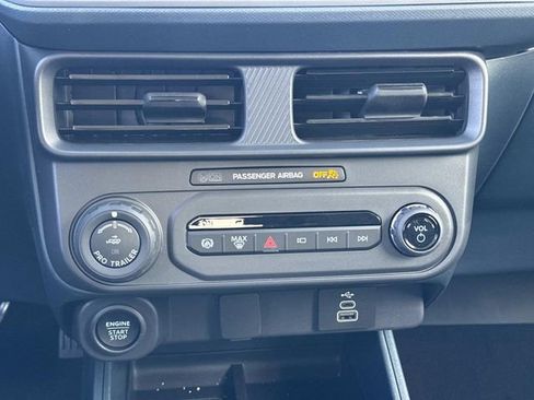 New 2026 Ford Maverick Lariat w/ Black Appearance Package image 23