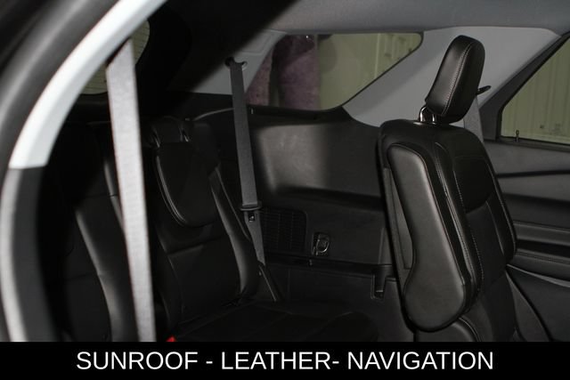 Used 2022 Ford Explorer Limited w/ Limited Technology Package AWD/4WD image 27
