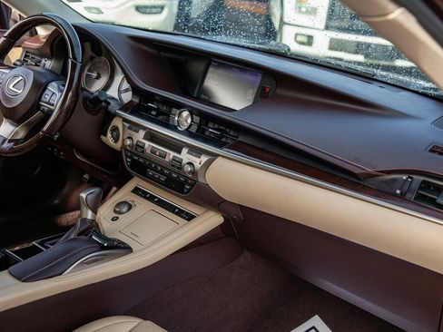 Used 2017 Lexus ES 350 image 11