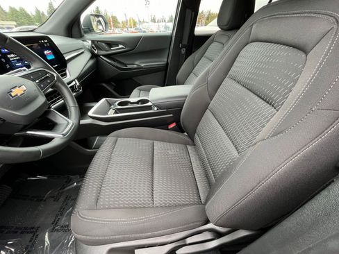 Used 2025 Chevrolet Equinox LT image 27