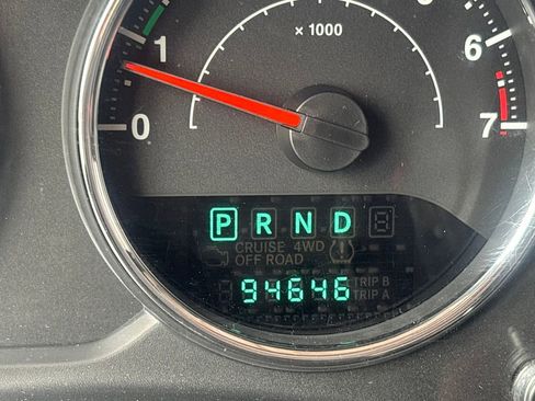 Used 2014 Jeep Wrangler Unlimited Sahara w/ Dual Top Group image 10