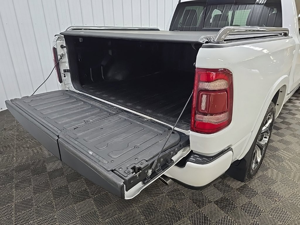 Used 2024 RAM 1500 Limited AWD/4WD image 11