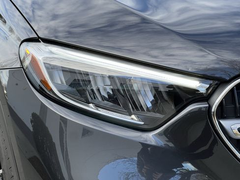 Used 2024 Mercedes-Benz GLC 300 300 image 11