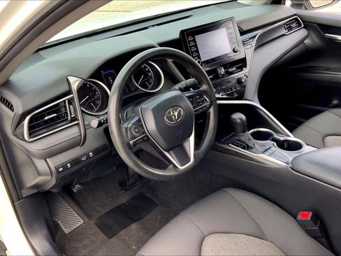 Used 2024 Toyota Camry LE FWD image 17