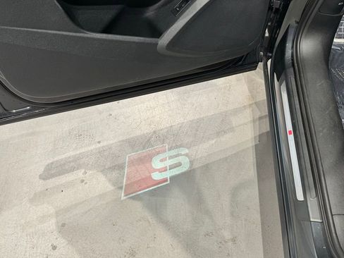 Used 2025 Audi SQ5 Premium Plus image 14