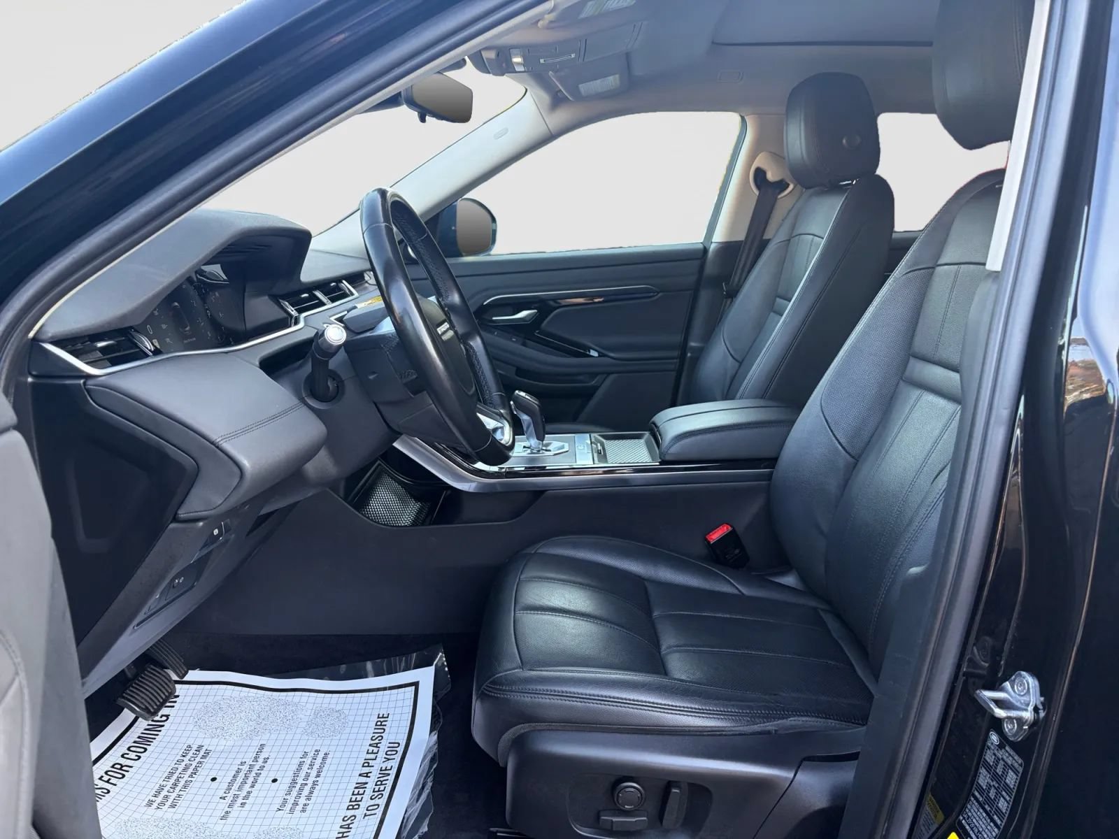 Used 2020 Land Rover Range Rover Evoque SE AWD/4WD image 12