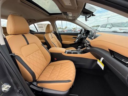 New 2025 Nissan Sentra SV w/ SV Premium Package image 17