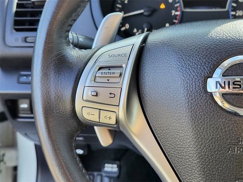 Used 2017 Nissan Altima 2.5 SR image 24
