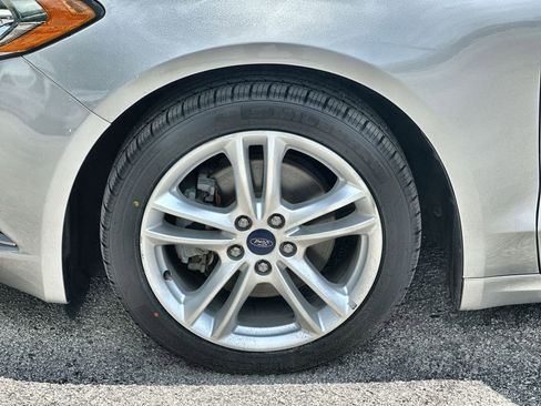 Used 2018 Ford Fusion SE FWD image 31