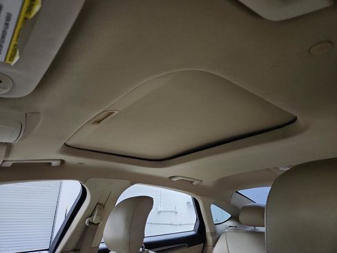 Used 2014 Ford Fusion Energi SE image 15