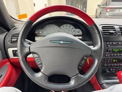 Used 2002 Ford Thunderbird Base image 22