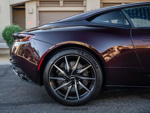 Used 2018 Aston Martin DB11 V8 image 8