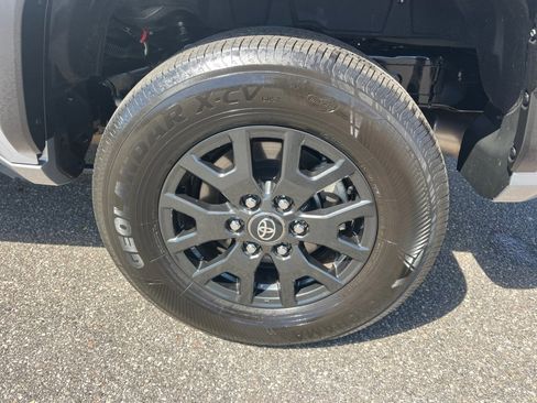 Certified 2025 Toyota 4Runner SR5 RWD image 24