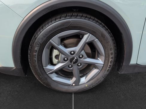 Used 2025 Kia K4 FWD image 12