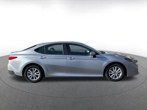Used 2025 Toyota Camry LE image 16
