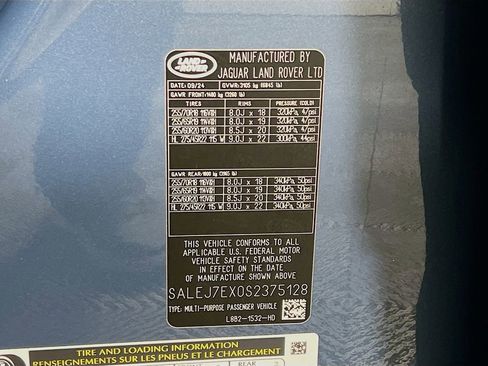 Certified 2025 Land Rover Defender 110 S AWD/4WD image 34