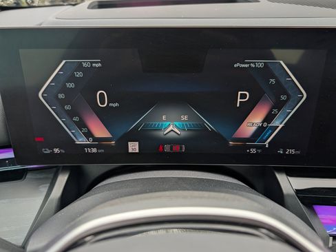 Used 2024 BMW i5 eDrive40i w/ Premium Package RWD image 21