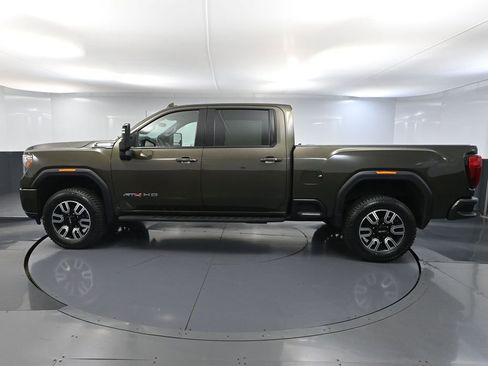 Used 2022 GMC Sierra 2500 AT4 w/ AT4 Premium Plus Package AWD/4WD image 11
