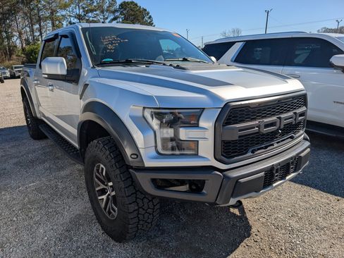 Used 2017 Ford F150 Raptor w/ Equipment Group 802A Luxury image 2