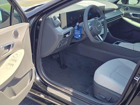 New 2026 Hyundai Sonata SEL FWD image 9